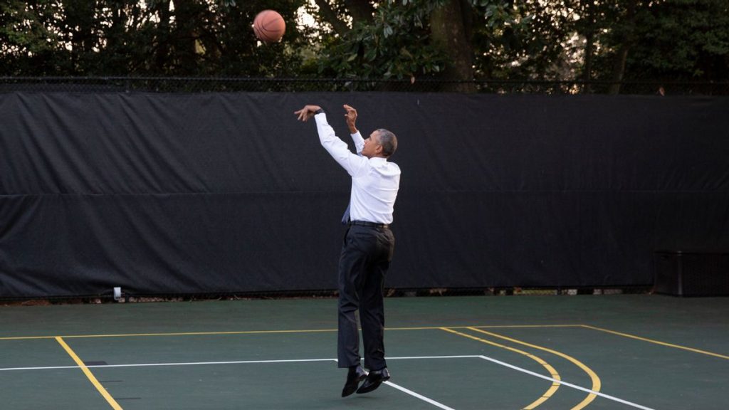 Obama Did Not Wreck White House to Add Basketball Court, Image Claims False