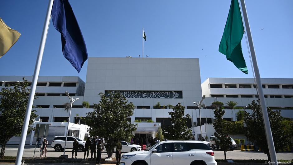 Pakistan Senate Approves Ban on Social Media Misinformation