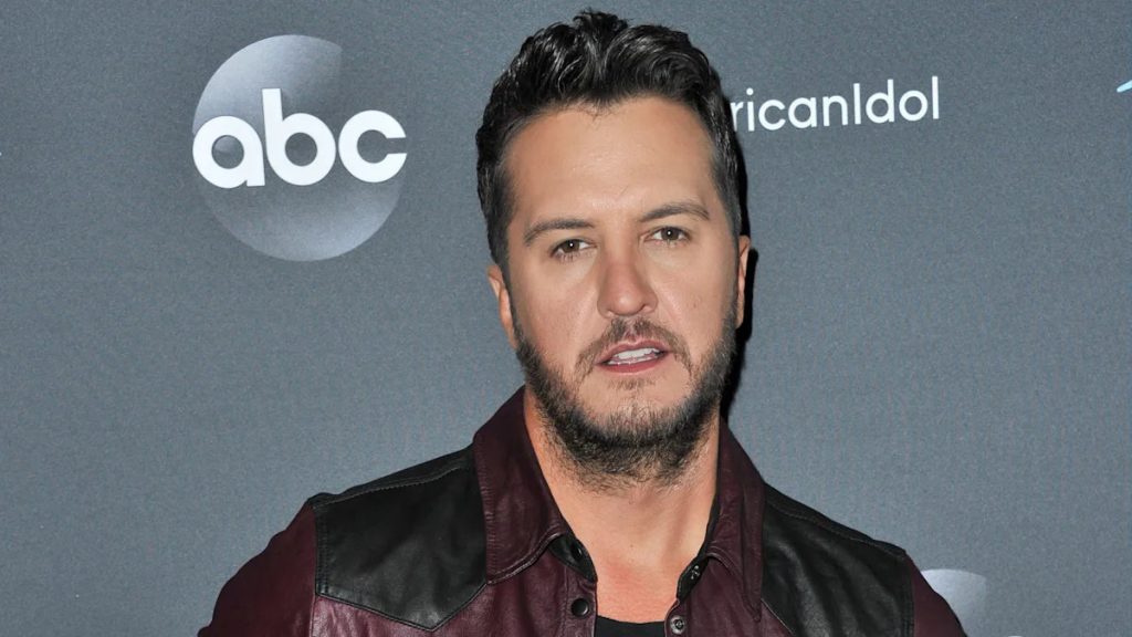 Luke Bryan Addresses Misconceptions Surrounding Sister Kelly’s Death