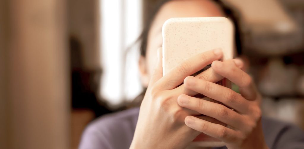 Why False Health Information Spreads Faster Than Facts – and Why We Believe It