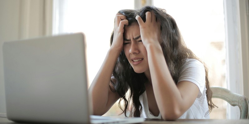 Breaking Free from Social Media Echo Chambers: How AI Offers Solutions