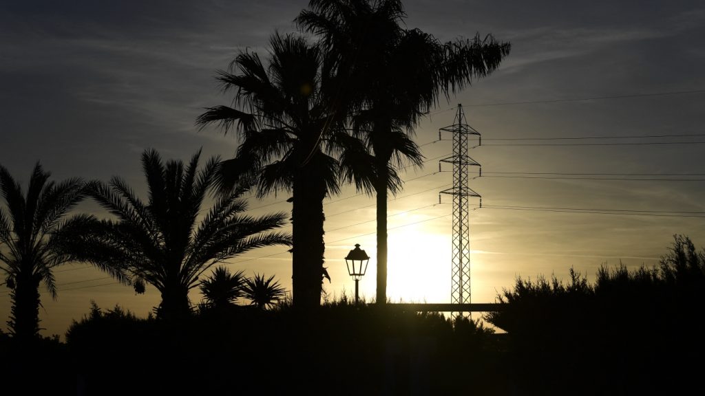 Spain’s Blackout Fuels Misinformation About Renewable Energy
