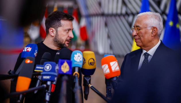 Russian Propaganda Falsely Claims Zelensky Wore Platform Shoes at EU Summit