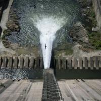 Franco Disinformation About Dams, Housing, and Pensions Spreads Online