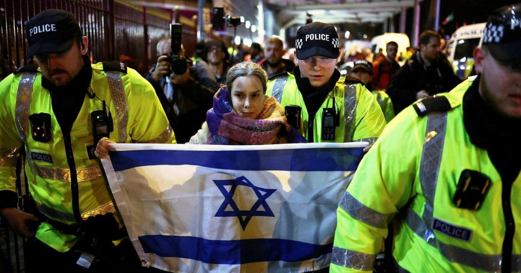 Dutch Police Refute UK Claims Used to Bar Israeli Maccabi Fans From Match