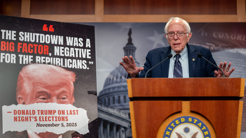 Sanders Interrupts Schumer’s News Conference, Criticizes Democratic Leadership
