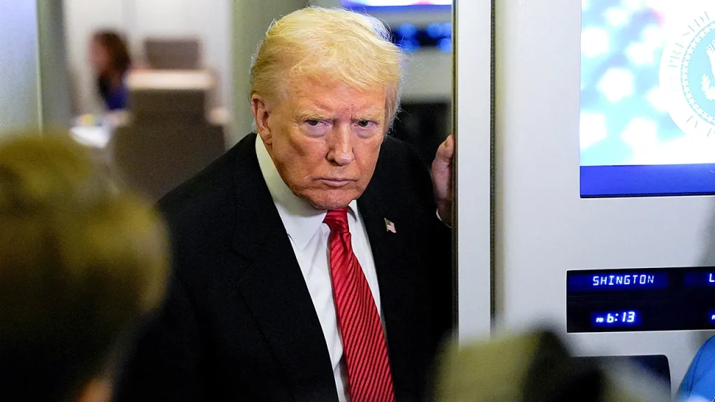 GOP Senators Block Bipartisan Measure to Restrict Military Strikes in Caribbean