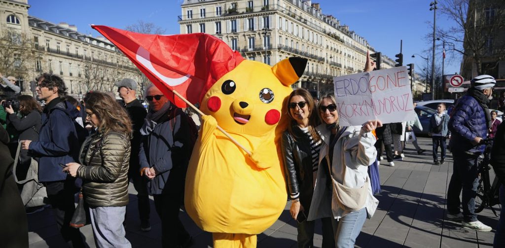 Can You Spot Genuine News Photos? Test Your Visual Literacy Skills