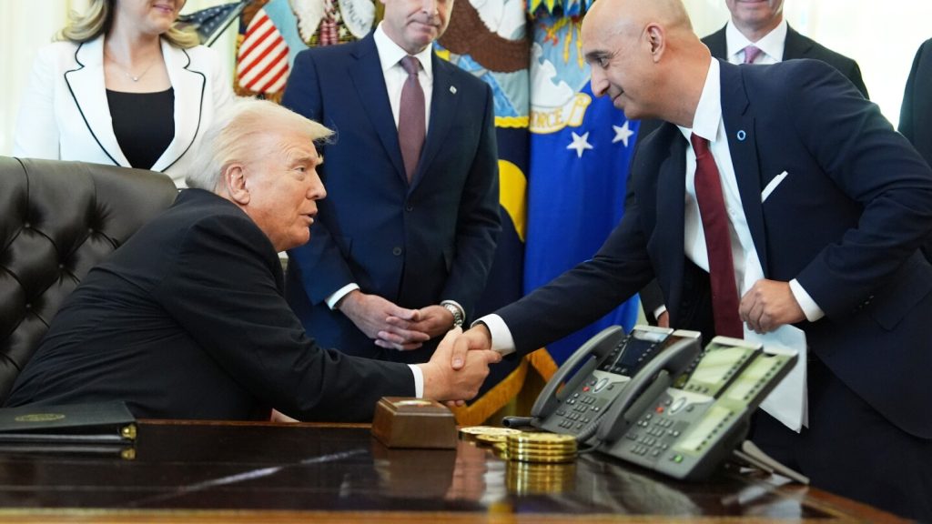 Trump unveils deal to expand coverage and lower costs on obesity drugs