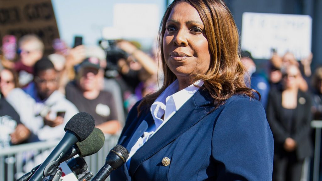 Judge tosses DOJ lawsuit challenging a New York law barring immigration agents from state courts
