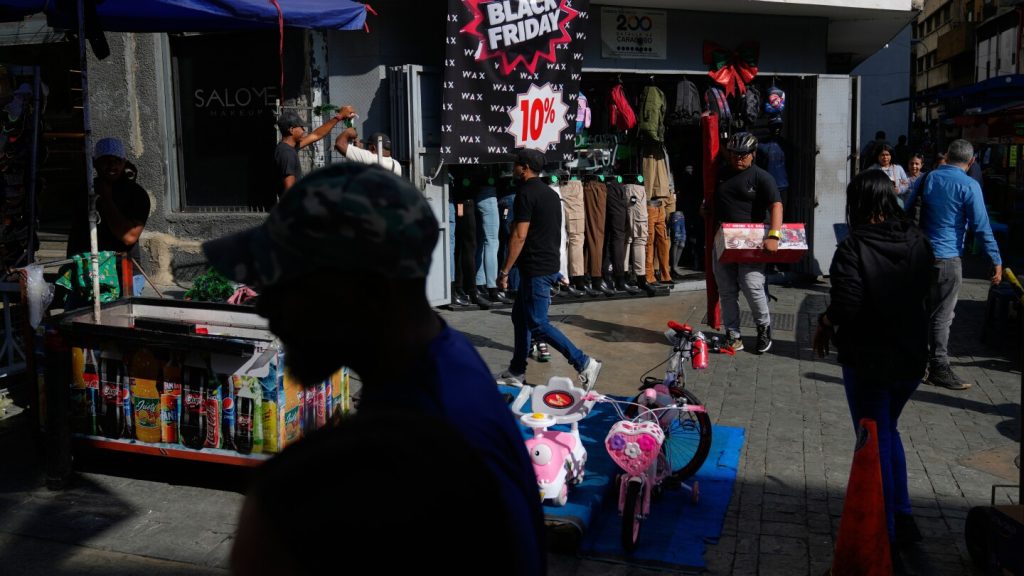 Venezuelans worried about economic turmoil shun Black Friday deals