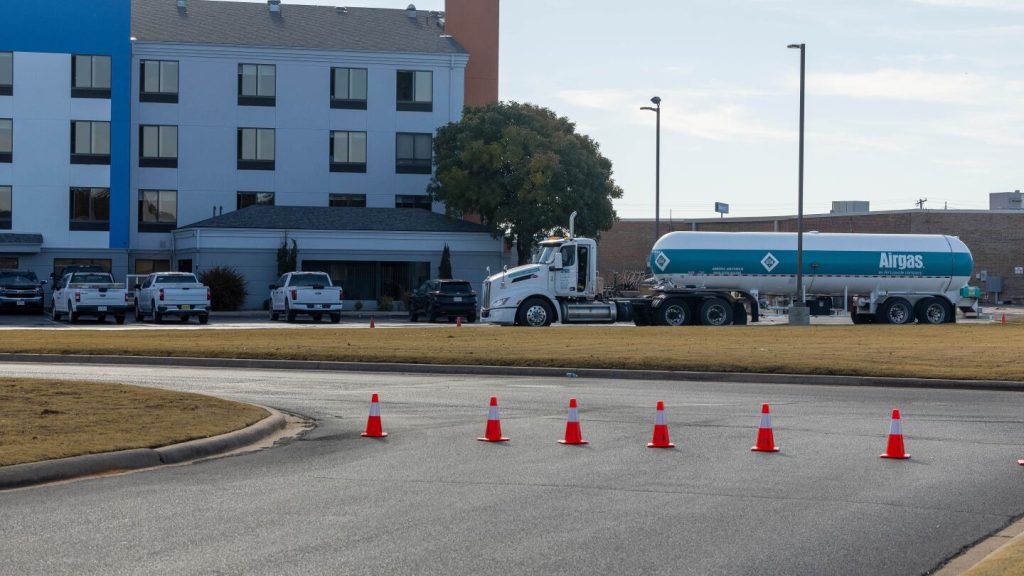 At least 7 victims remain hospitalized as Oklahoma town cleans up leak of ammonia gas