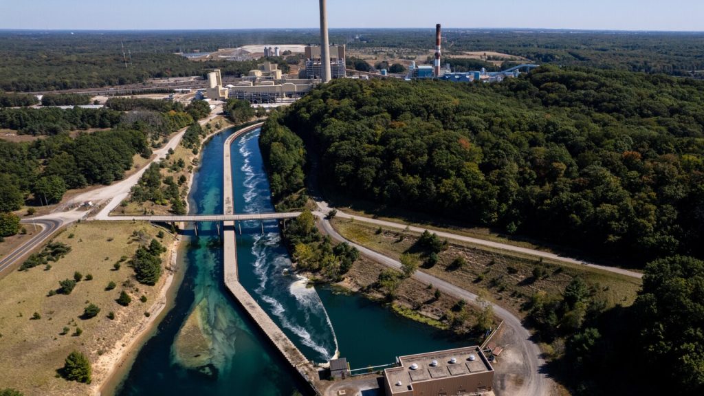 Trump administration extends order keeping Michigan coal online past closure date
