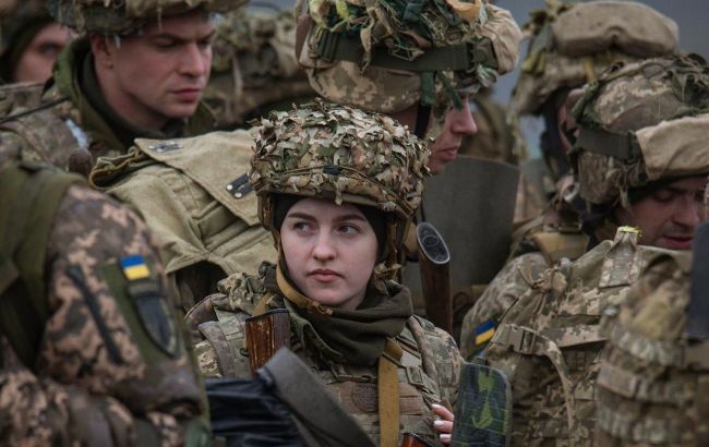 Russia Accused of Spreading Disinformation About Ukrainian Female Military Units