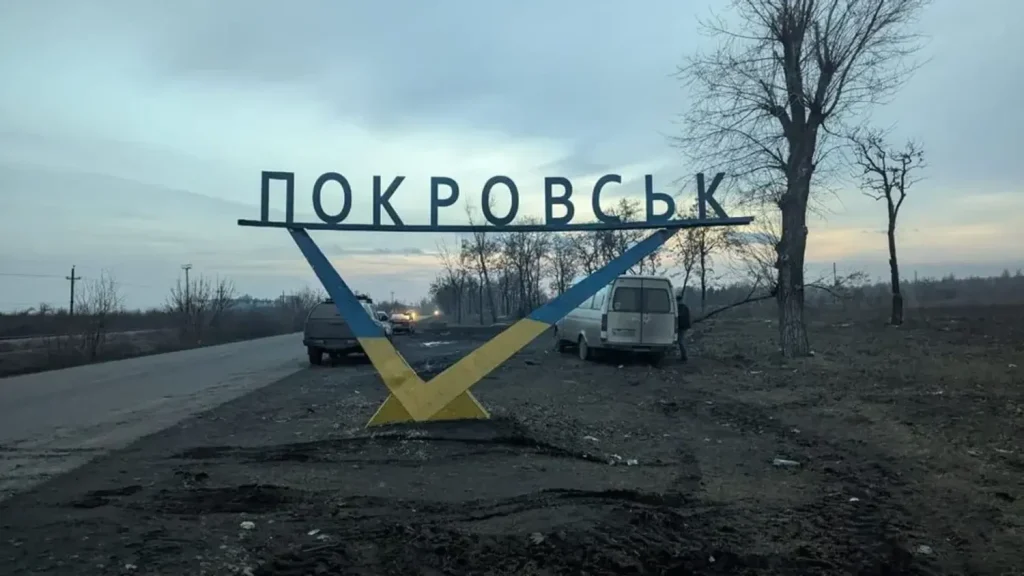 Russians’ Propaganda Flag-raising Attempt in Pokrovsk Met with Ukrainian Counteraction