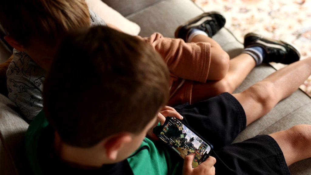 Russia Bans Roblox, Citing Concerns Over “LGBT Propaganda” to Children