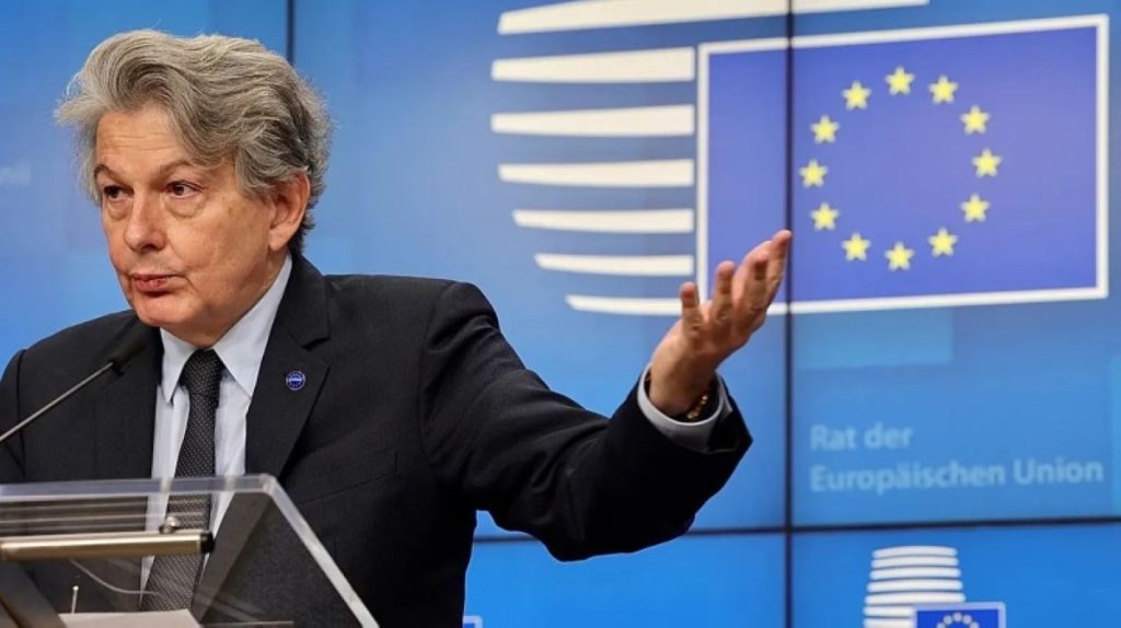 Former EU Commissioner Among Five Hit with US Visa Ban over Alleged Social Media Censorship