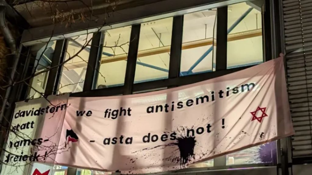 The Persuasive Influence of Anti-Zionist Discourse