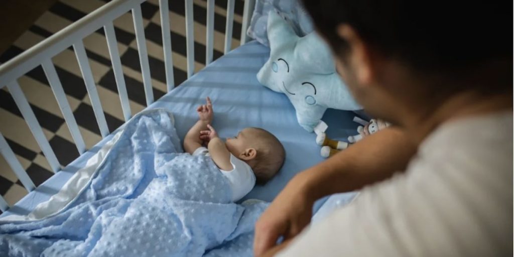 Experts Warn About Dangerous Misinformation on Infant Sleep Practices