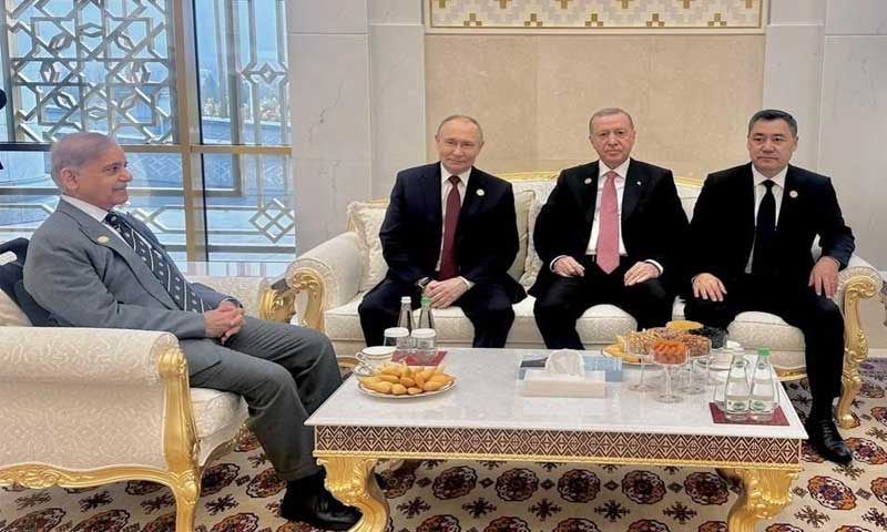 Russian Media’s Controversial Tweet on Shehbaz-Putin Meeting Raises Questions