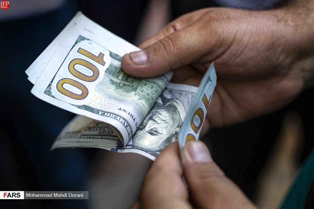 Iranian Official Warns of Hostile Propaganda as Economic Challenges Mount