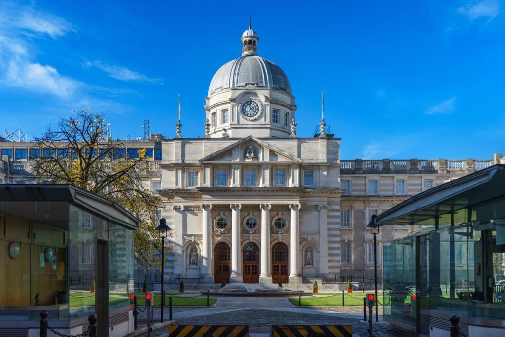 Northern Unionists Dismiss Report on Higher Living Standards in Ireland