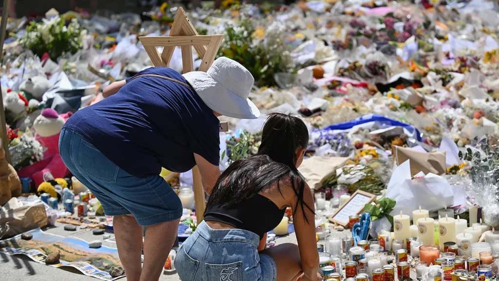 Australian Anti-Terror Police Detain 7 Men as Nation Mourns Youngest Bondi Beach Victim