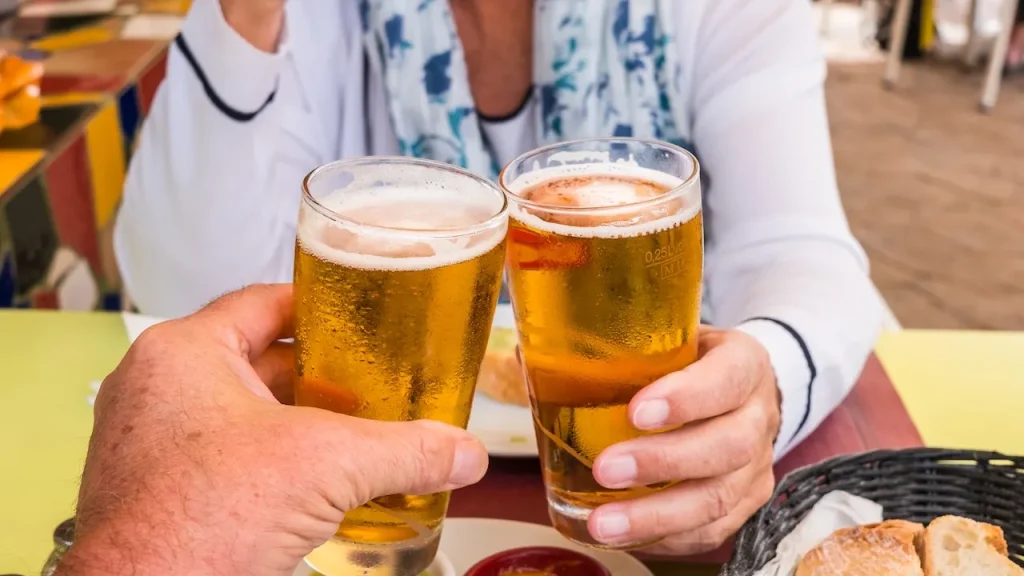 Heavy Drinkers Reduce Alcohol Consumption by Nearly 30% After Adopting New Habit, Study Finds
