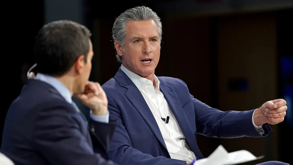 California Governor Newsom Captures Spotlight at DNC Summit Amid 2028 Presidential Speculation