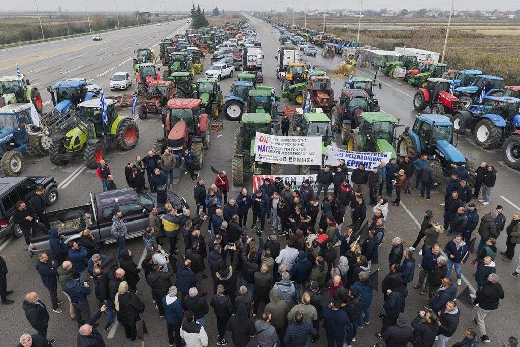 Greek Farmers Block Border Crossings Despite Government Warning Amid EU Subsidy Scandal