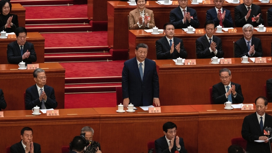 Chinese Officials Reportedly Removing Xi Jinping Propaganda Nationwide