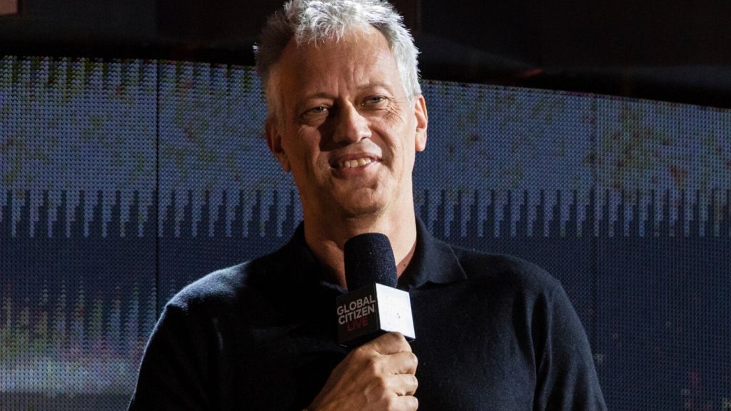 Coca-Cola names a company veteran as its new CEO