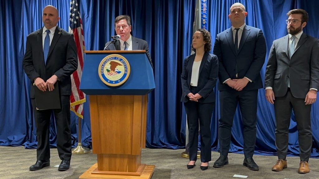Founder of bankrupt subprime auto lender Tricolor Holdings is charged with fraud