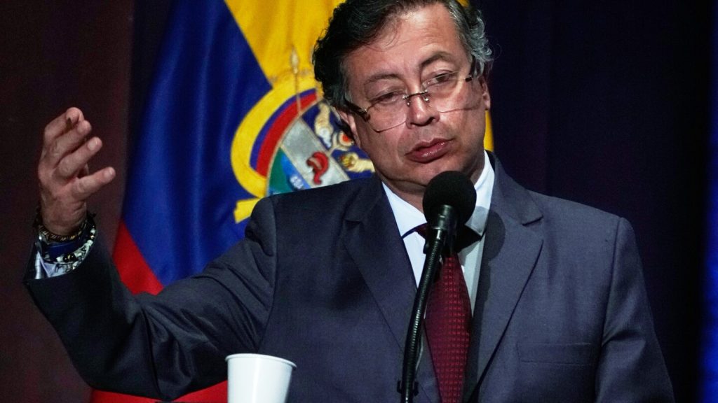 Colombian peace delegation condemns ELN strike action against US military buildup in Caribbean