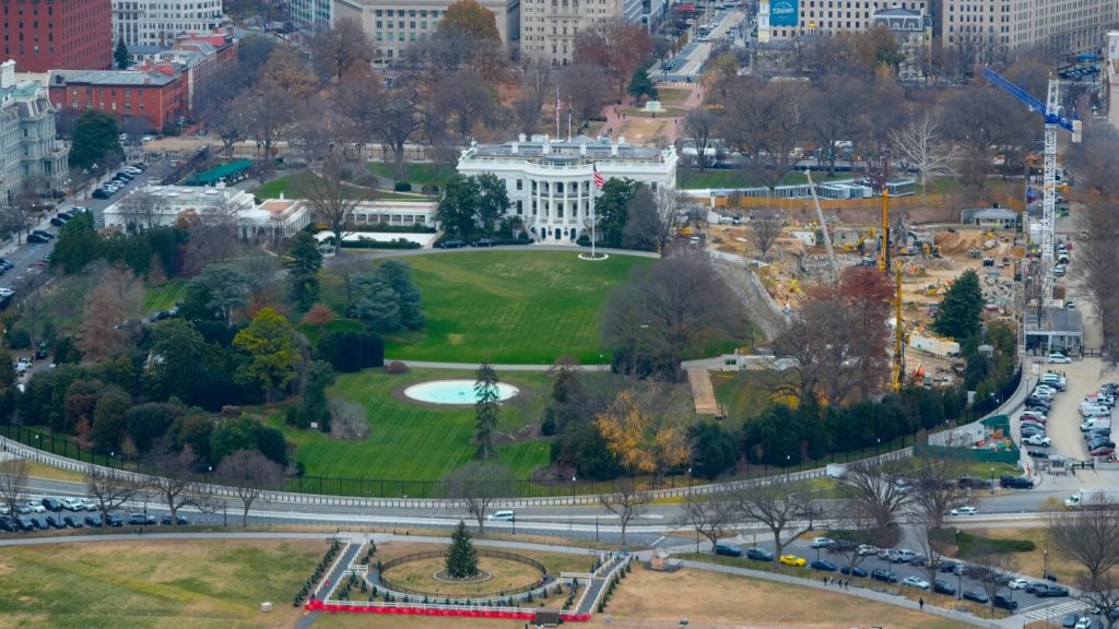 Federal judge says he’s inclined to deny preservationists’ request to halt Trump’s ballroom project