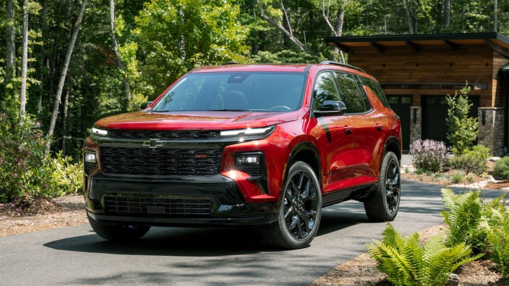 Chevrolet Traverse vs Ford Explorer