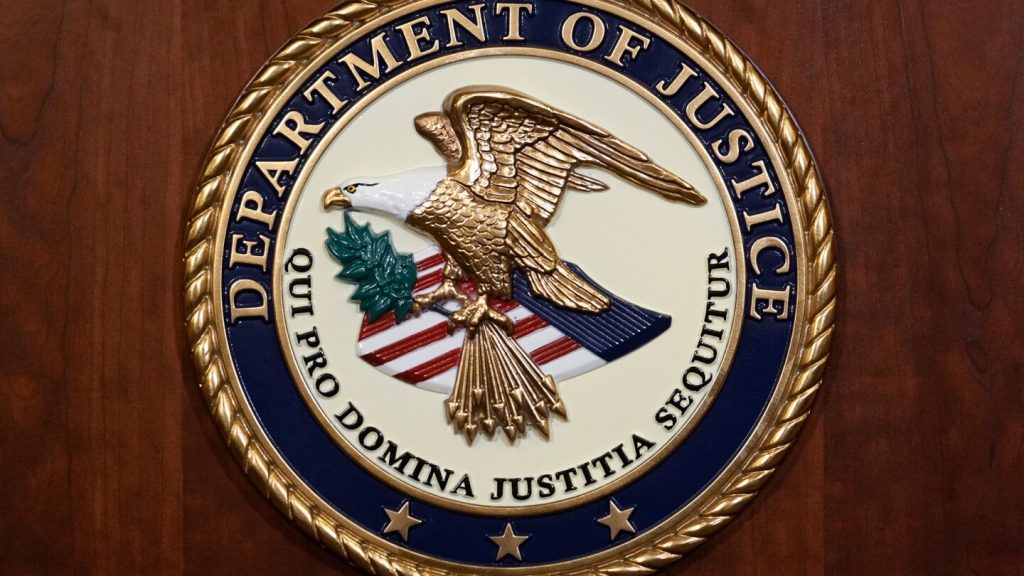 Texas man accused of trying to aid Islamic State group is charged with international terrorism