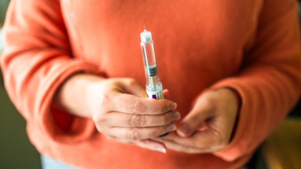 Older Americans Abandoning GLP-1 Weight-Loss Drugs Due to Four Key Concerns