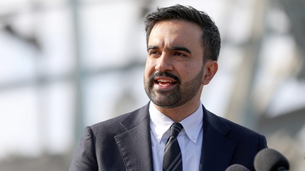 NYC Mayor-Elect Advises Residents on Responding to ICE Home Visits in New Video