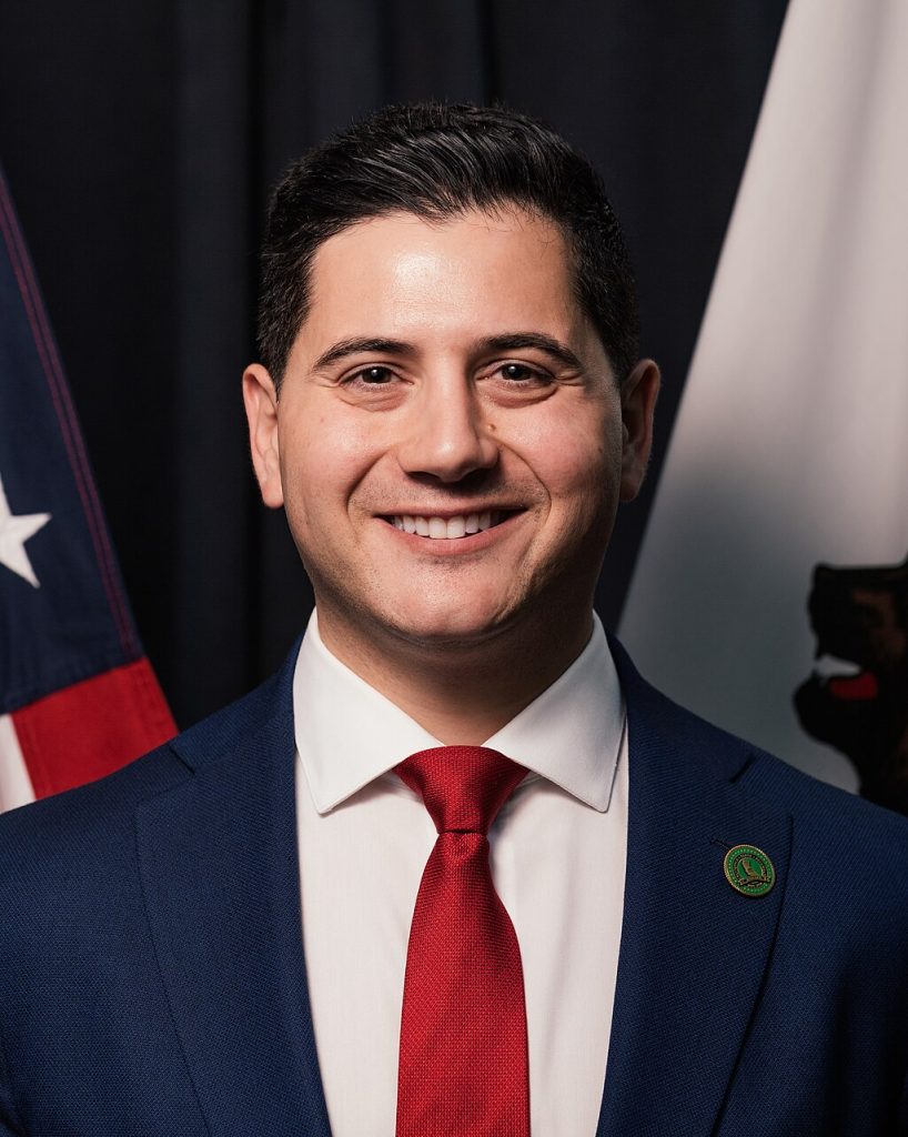 Bill Essayli Calls on Public to Spread Misinformation to Southern California Rapid Response Networks