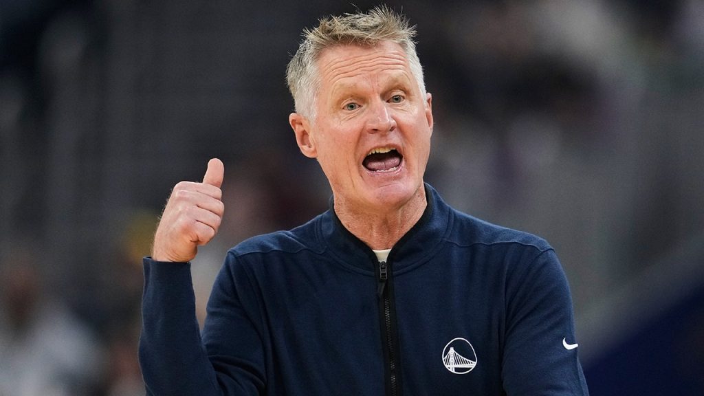 Minnesota Shooting Prompts Steve Kerr’s Criticism of Media Coverage