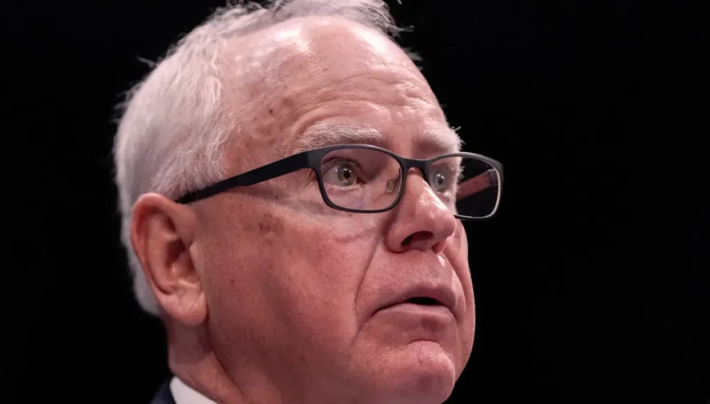 Minnesota Governor Walz Denounces Trump’s Comments Following ICE Officer Shooting