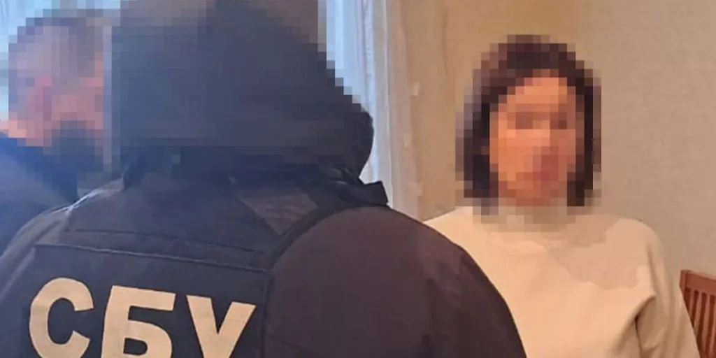 SBU Detains Alleged Collaborator Who Worked for Occupation Authorities