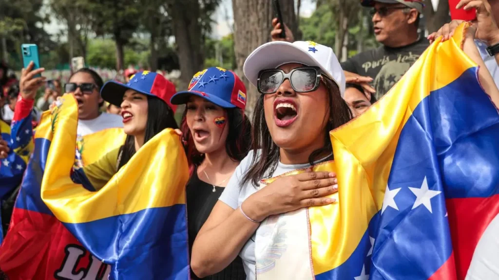 Venezuelans Worldwide Celebrate as Opposition Claims Victory Over Maduro