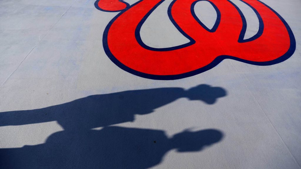 Nationals hire Jason Sinnarajah from Royals as their president of business operations
