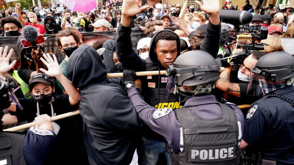 Judge dismisses Louisville police reform proposal with the US Department of Justice