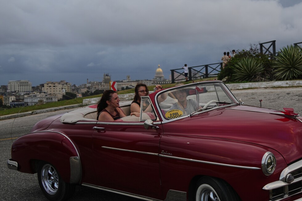 Tourism in Cuba plummets as tensions with US increase and Venezuela oil shipments drop