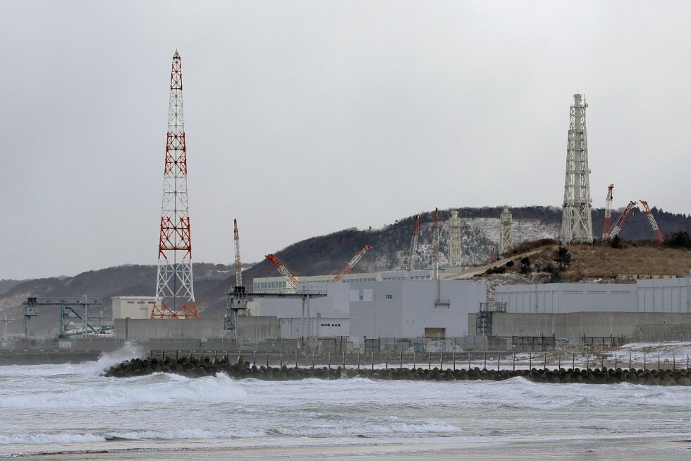 Nuclear reactor owned by Fukushima plant operator TEPCO to shut down again hours after restart
