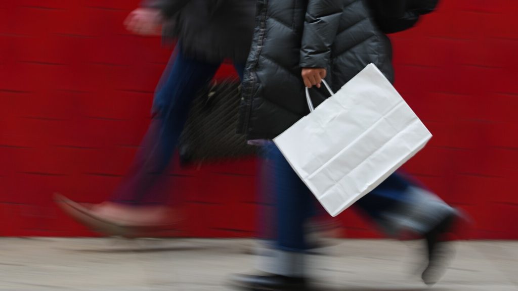 Consumer spending pushes US economy up 4.4% in third quarter, fastest in two years