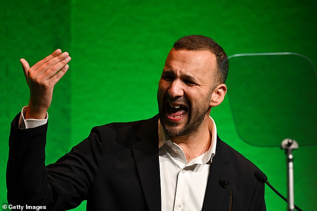 Greens Face Scrutiny Over NATO Exit Motion Echoing Russian Stance